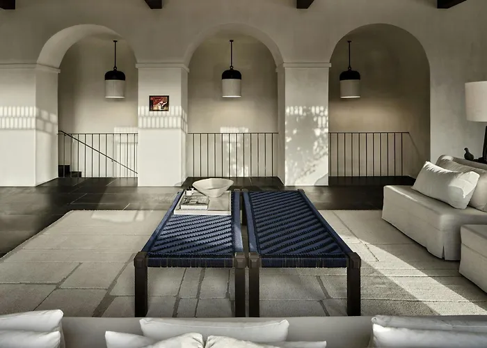 Odera, Tinos, Autograph Collection Hotel